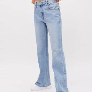 Urban Outfitters BDG '90s Mid-Rise Comfort Stretch Bootcut Jean Light Denim